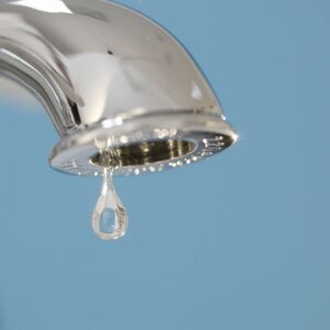 Water faucet dripiping